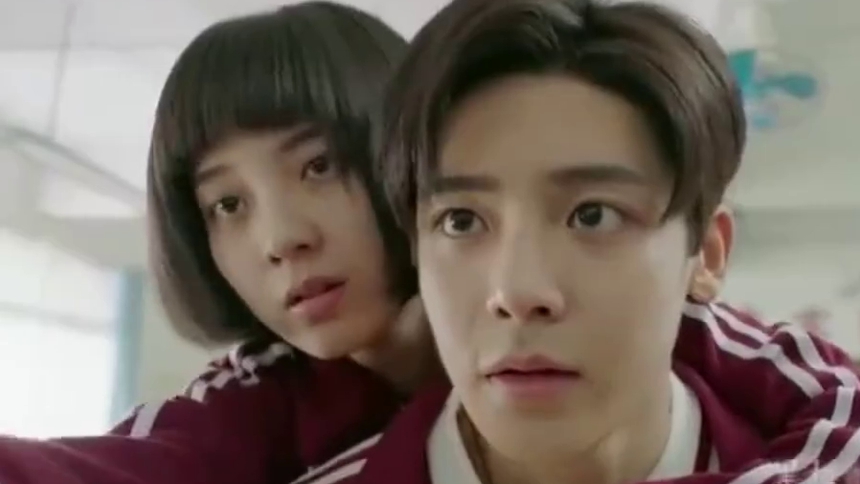 侯明昊《人不彪悍枉少年》片尾曲发布，这位帅气的小男孩你太令人心动了叭！