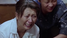 孙桐花得知儿子的死讯陷入绝望