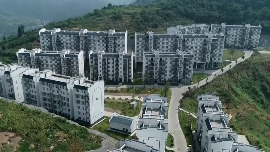 （壮丽70年 奋斗新时代）湖南发展成就巡礼 省发改委：投入393亿元 累计易地扶贫搬迁69.4万人
