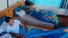 袁成杰掀被子叫纪凌尘起床