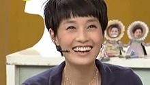 给女儿涂指甲油遭文章“批评”