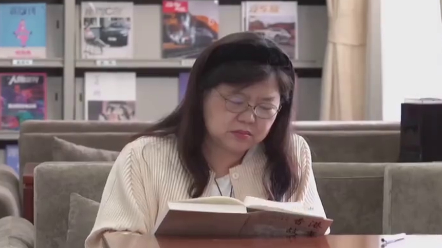 《香港故事》：独特视角讲述“百变”香港