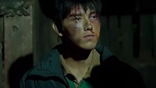 陈飞宇沉浸式表演“小泥人”