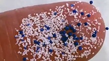 北极海水中的微塑料