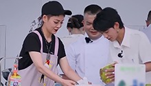 名场面回顾：丁真砍椰子像劈柴