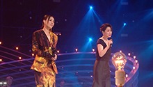 那英毛阿敏《烛光里的妈妈》